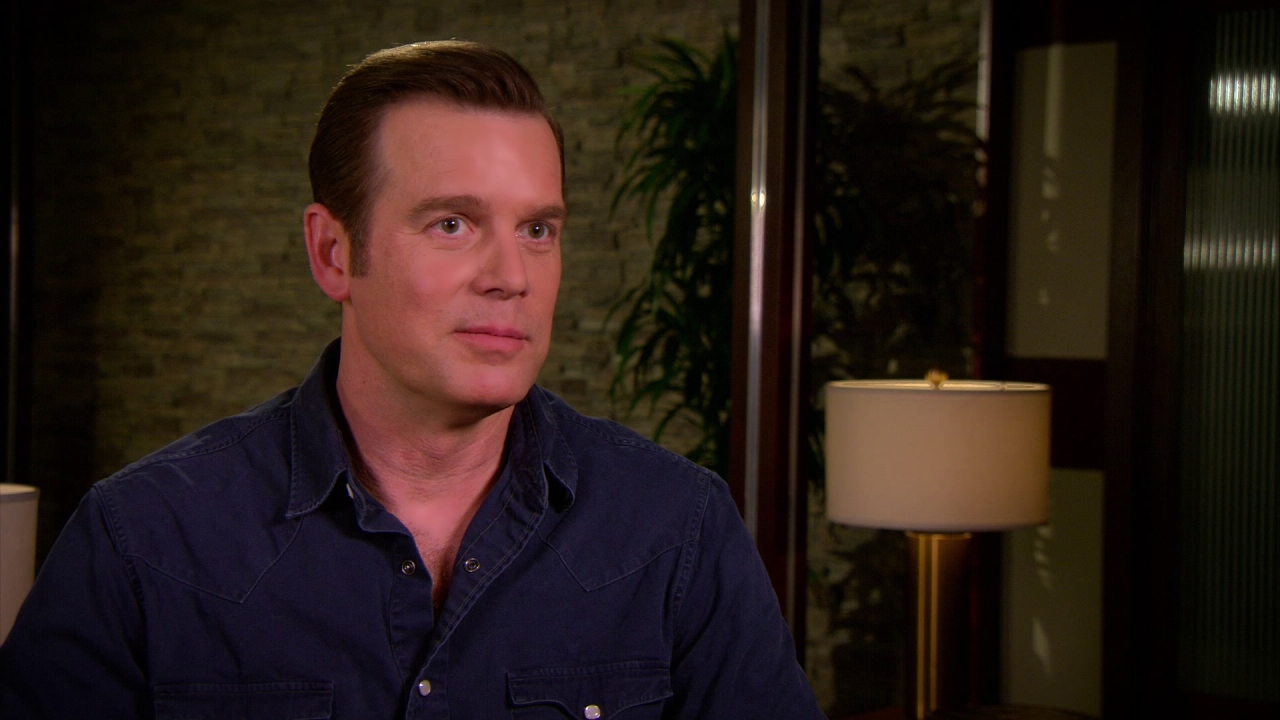 The Catch: Peter Krause On Working With Mireille Enos