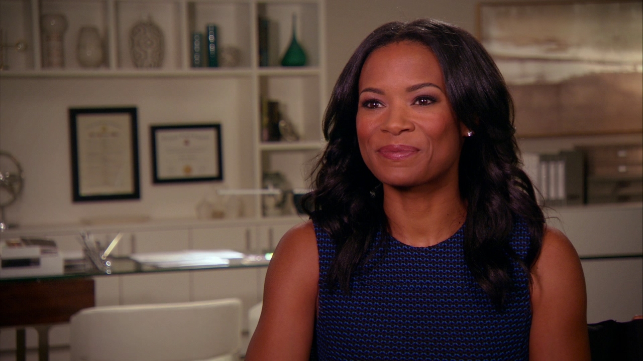 The Catch: Rose Rollins On Working With Mireille Enos
