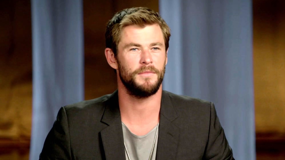 The Huntsman: Winter's War: Chris Hemsworth On The Backstory Revealed In The Film