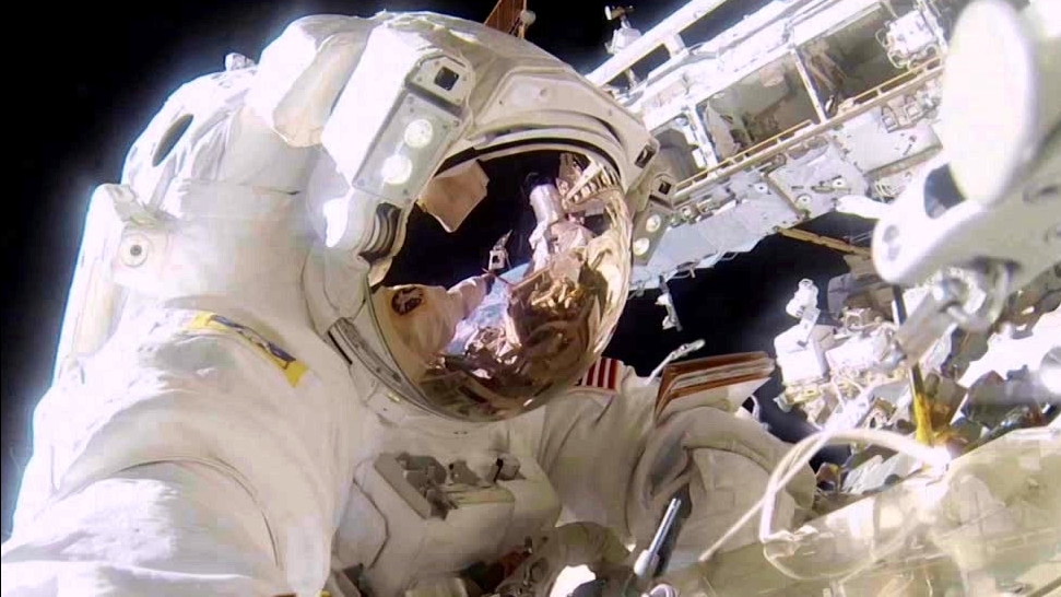 A Beautiful Planet: Spacewalk