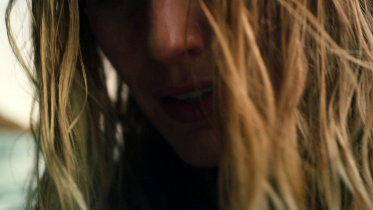 The Shallows (International Trailer 1)