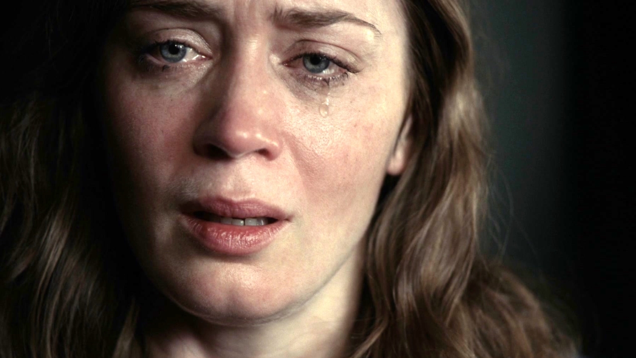 The Girl On The Train (International Trailer 4)