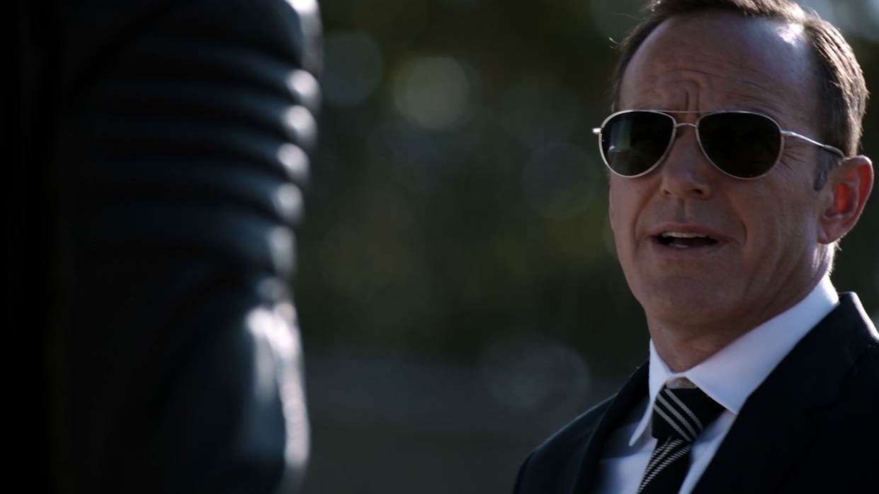 Marvel's Agents Of S.H.I.E.L.D.: Car Chase