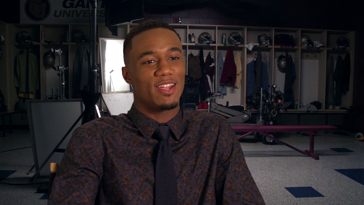 Almost christmas gabrielle union window