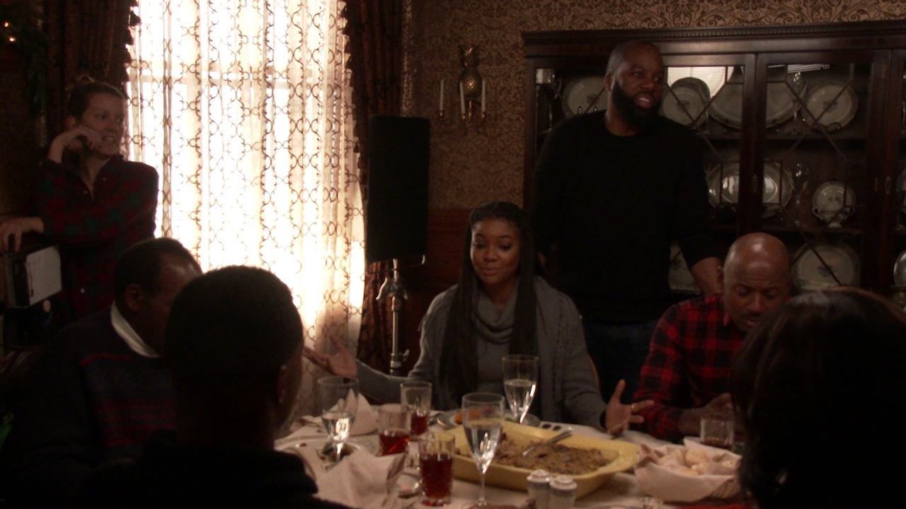 Almost Christmas: Table Manners (Featurette)