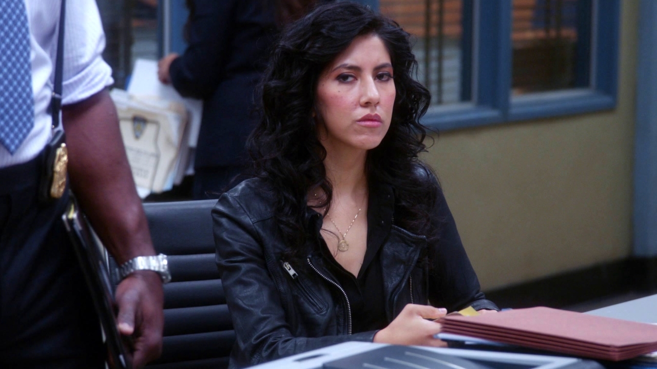 Brooklyn Nine-Nine: Charges And Specs