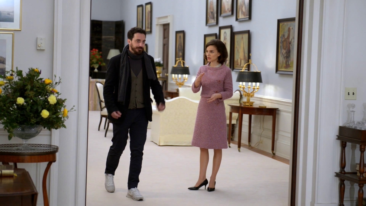 Jackie: Pablo Larrain (Featurette)
