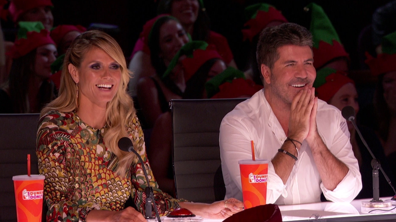 America's Got Talent Holiday Spectacular: The Olate Dogs Perform