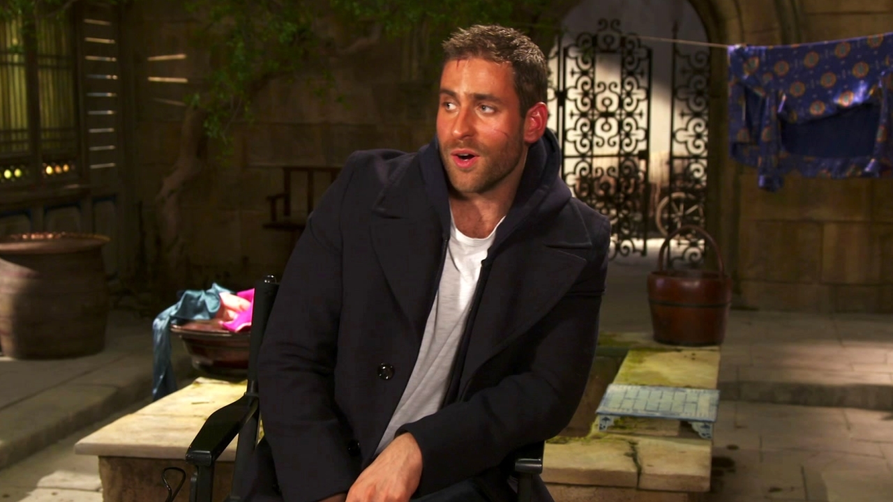 Emerald City: Oliver Jackson-Cohen