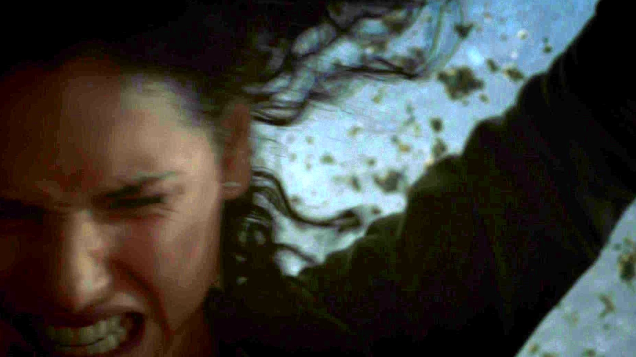 Emerald City: Dorothy Gets Sucked Up In The Tornado Hits East