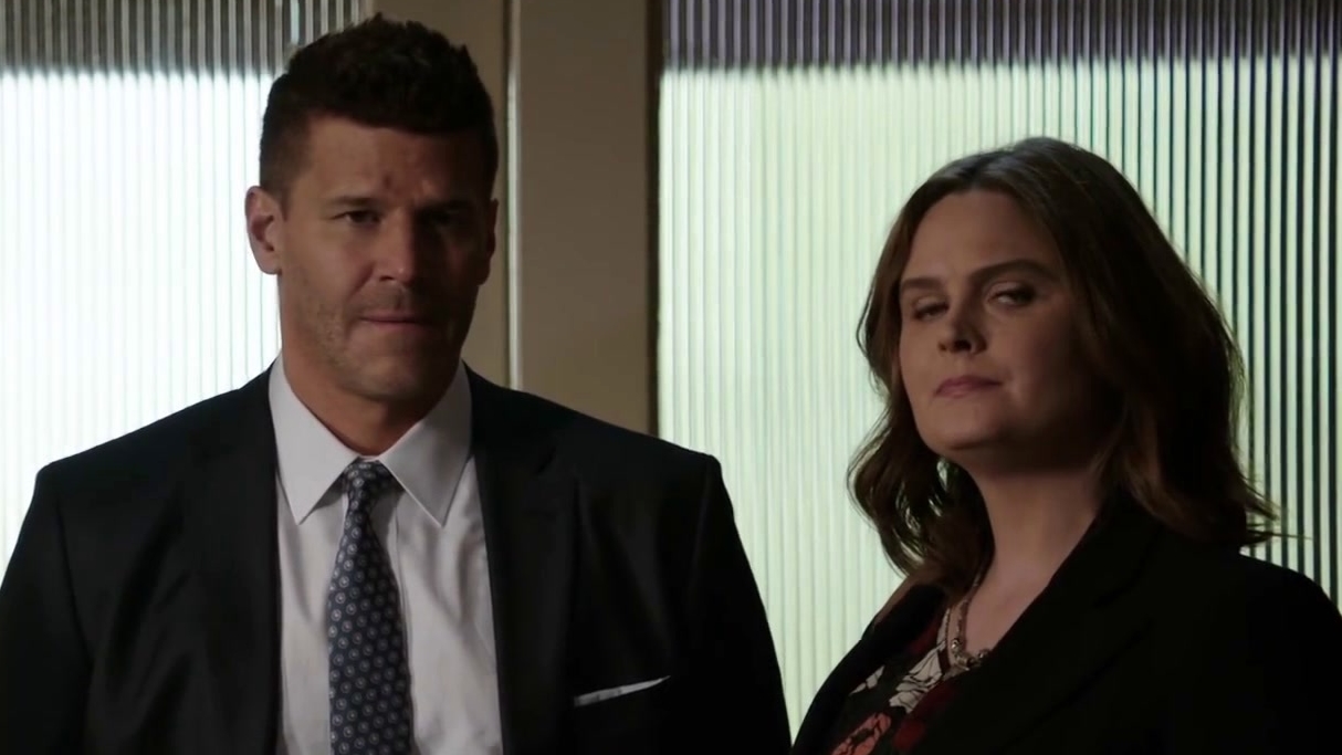 Bones: Brennan And Booth Break The Bad News To Barbara Baker