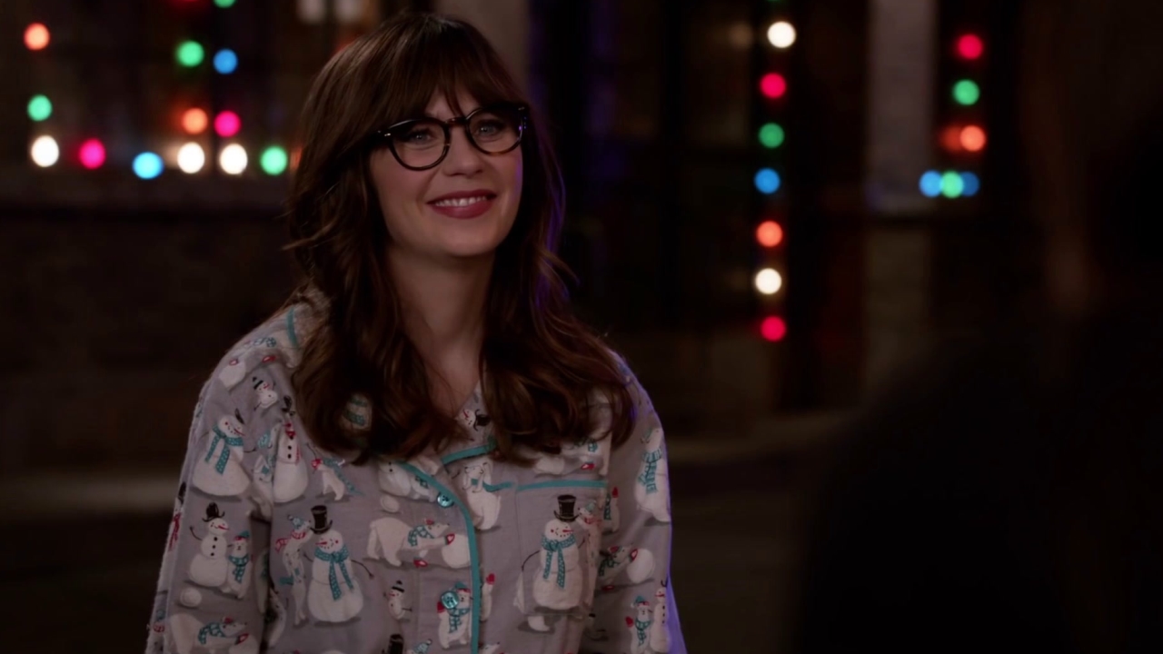 New Girl: Darlene Love Sings To Jess And The Gang