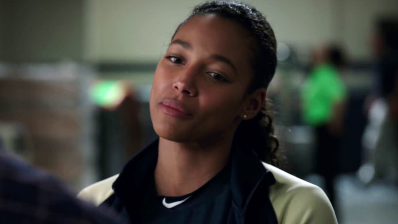 Pitch: Will Surprises Ginny During The Rain Delay