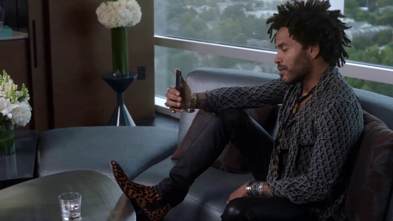 Star: Roland Calls Star And Simone Trash