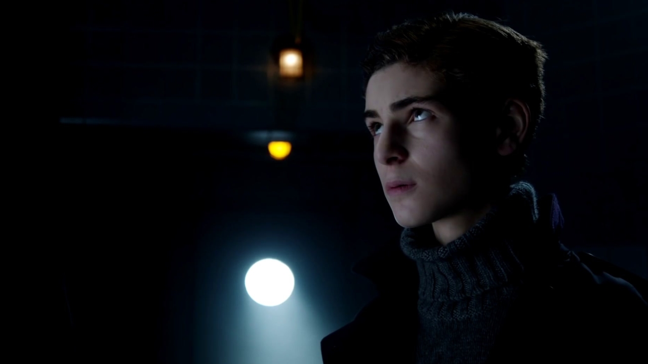 Gotham: Nygma Gives Bruce And Lucius A Lethal Riddle