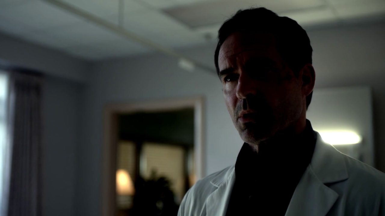 Wayward Pines: Theo Shares His Knowledge To Nurse Pam