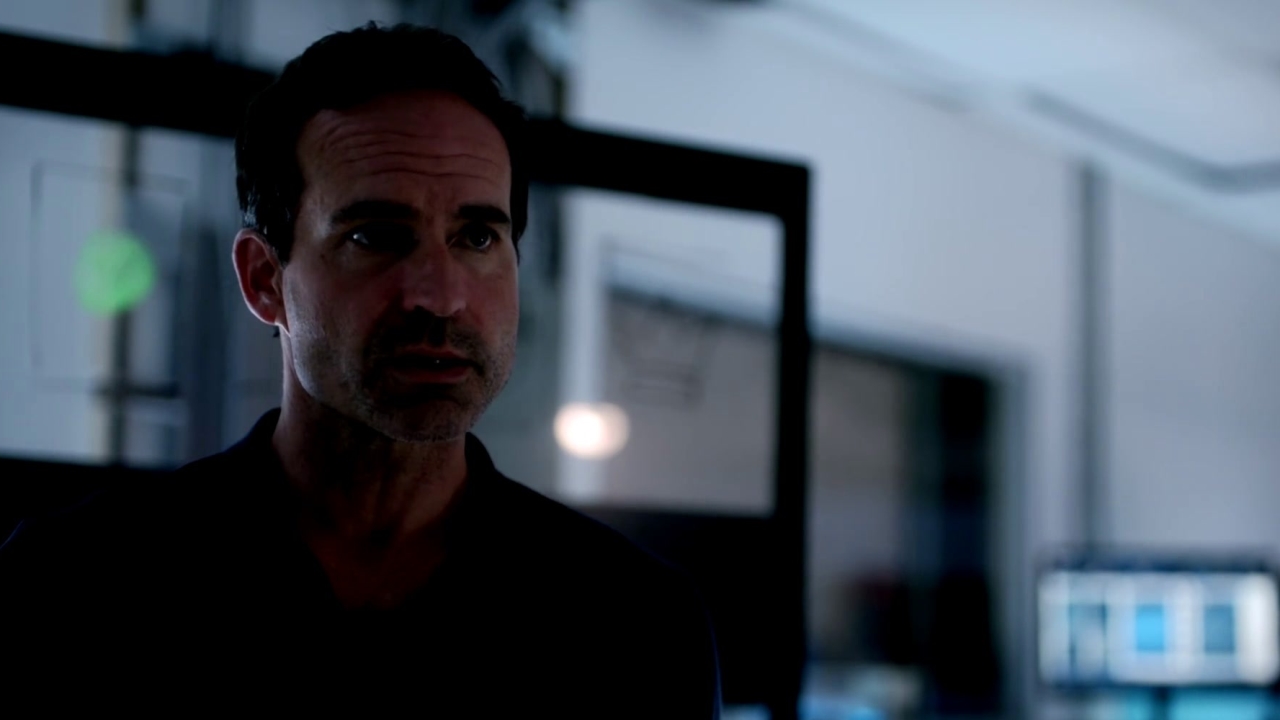 Wayward Pines: The Female Abbie Poses A Threat