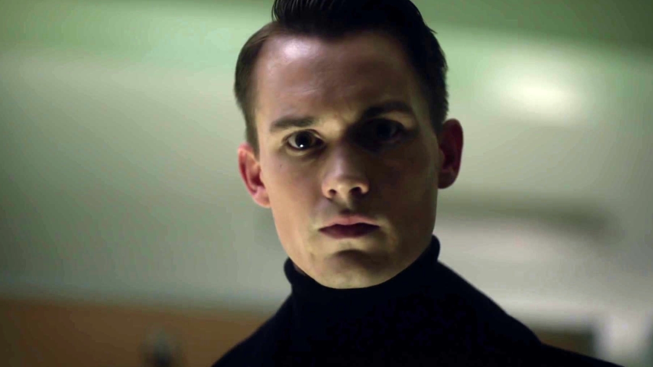 Wayward Pines: Jason Receives A Reminder Of The Rules