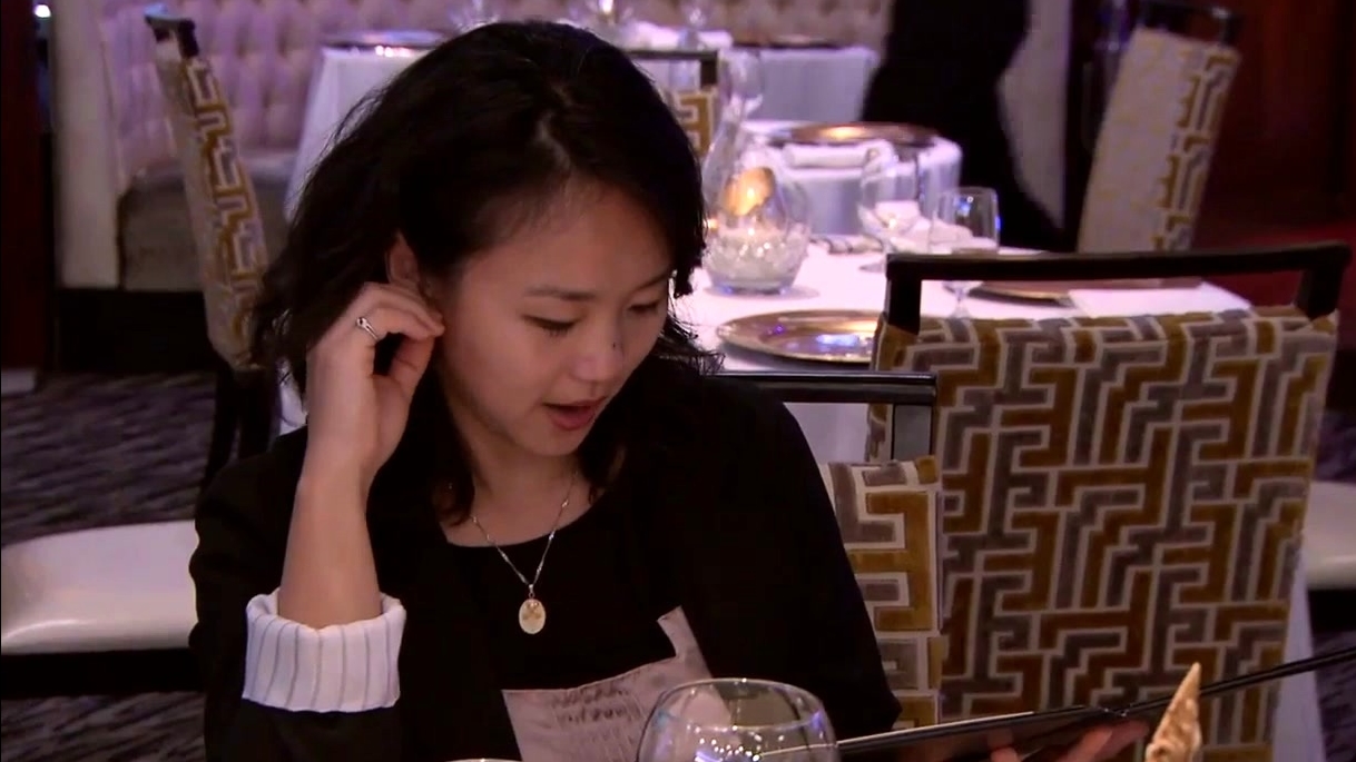 Hell's Kitchen: The Guests Begin To Arrive