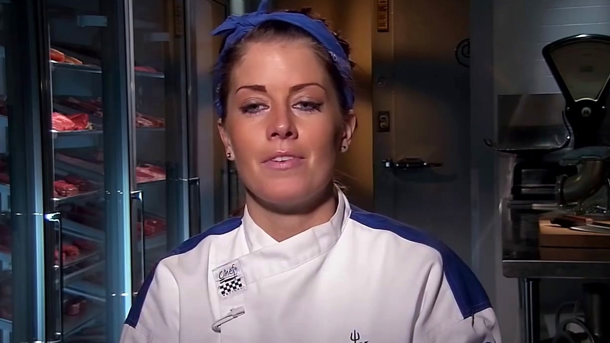 Hell's Kitchen: The Chefs Say Goodbye To Their Families And Get Ready To Cook