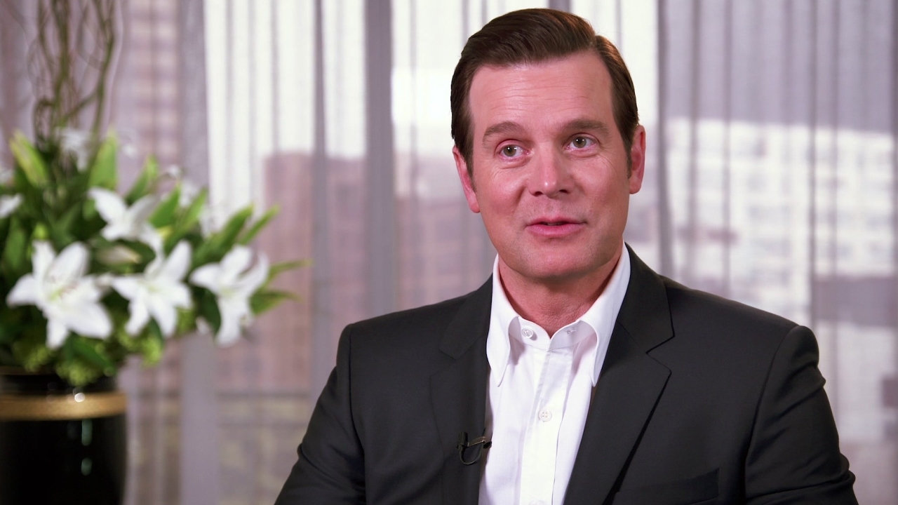 The Catch: Peter Krause On Catching Up With The Catch