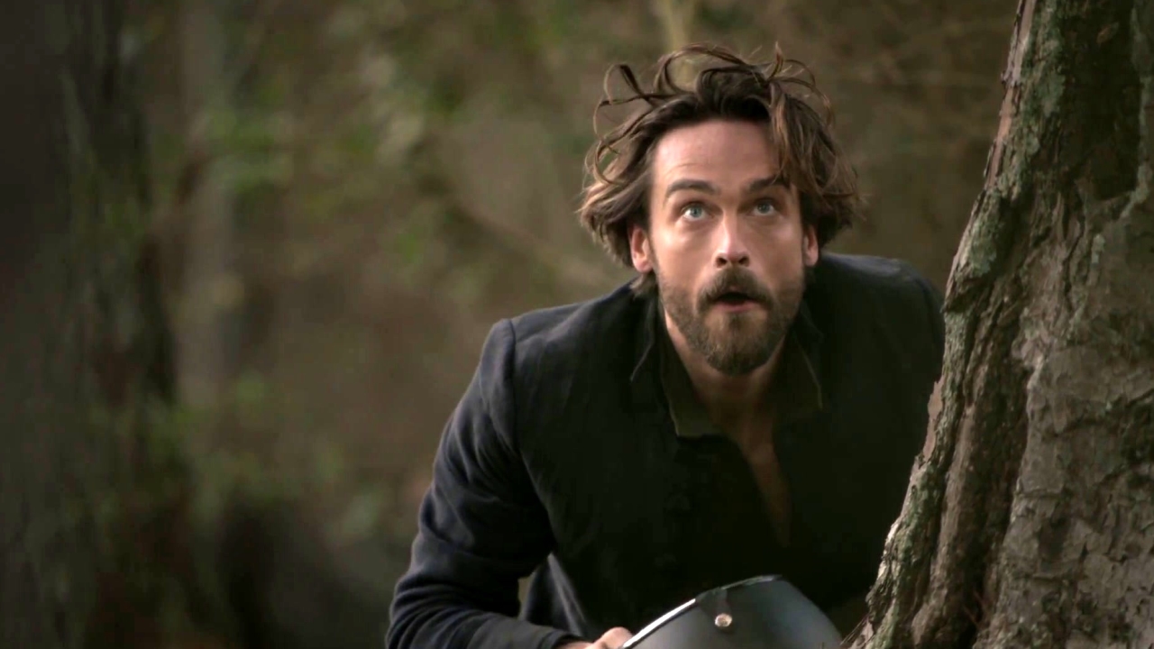 Sleepy Hollow: A Fleet Of Trucks Chases Ichabod Down