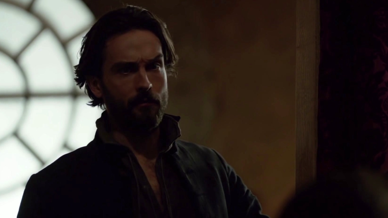Sleepy Hollow: Ichabod Builds A Spirit Cabinet