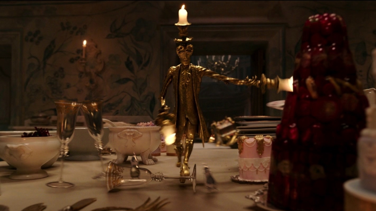 Beauty And The Beast 17 Trailer Beauty And The Beast Lumiere Plots Romance Metacritic