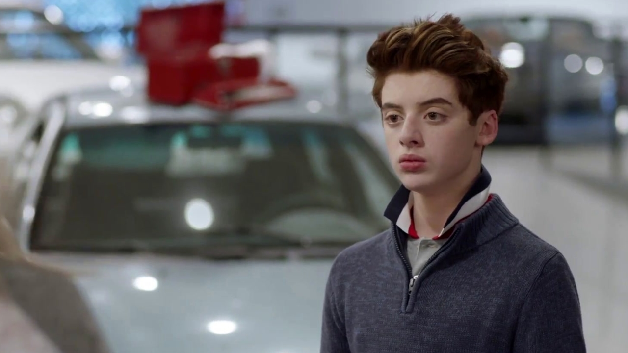 The Mick: Mickey Is Surprised That Chip Doesn't Know Her Last Name
