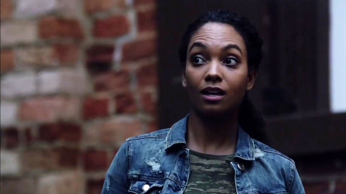 Sleepy Hollow: Reynolds Meets Jenny For The First Time