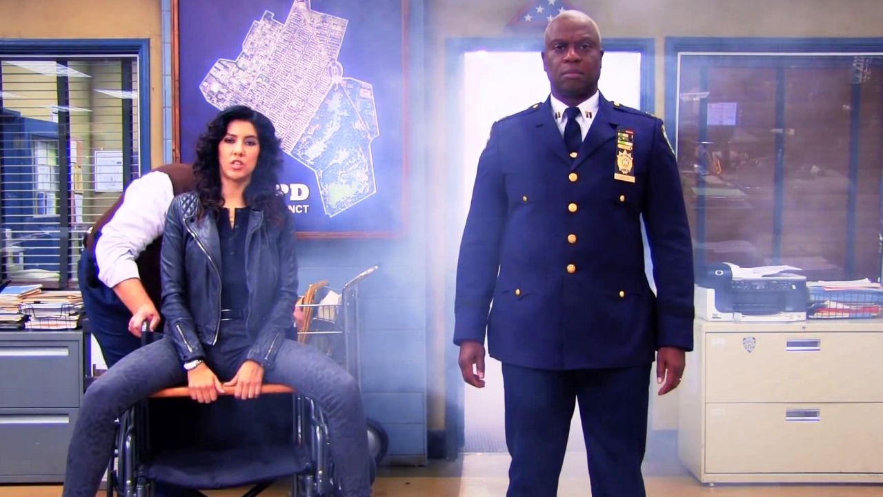 Brooklyn Nine-Nine: Gina Directs The 9-9'S Video