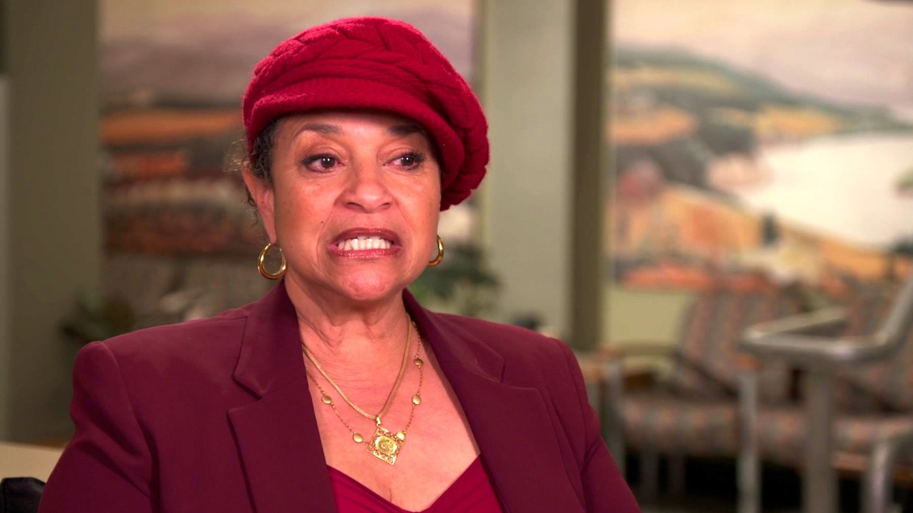 Grey's Anatomy: Debbie Allen, On How Ellen Is Doing As A Director