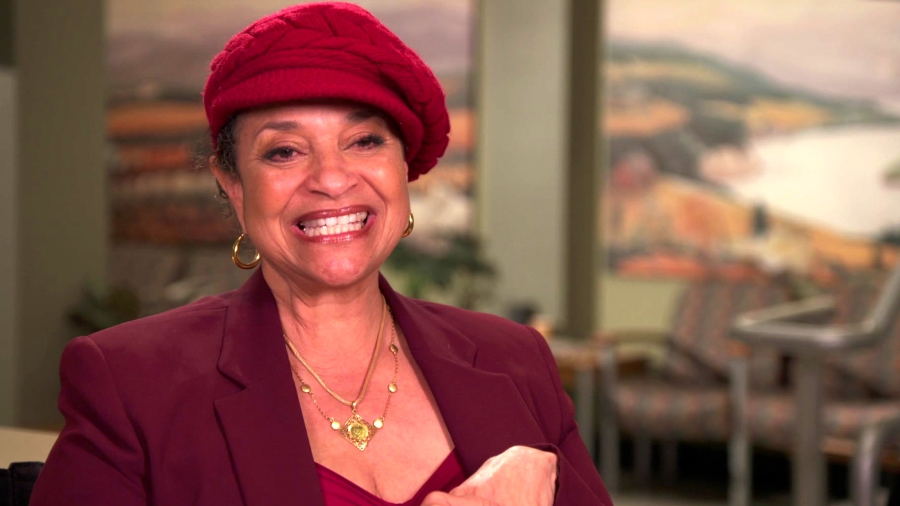 Grey's Anatomy: Debbie Allen, On Whether Ellen Will Direct Again