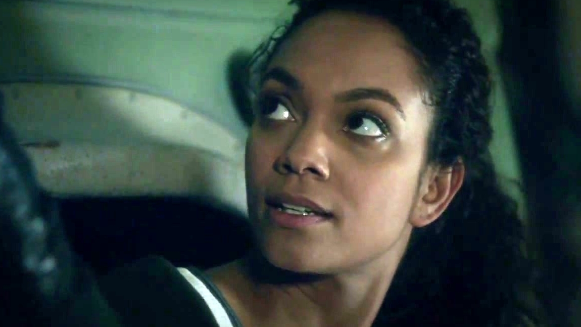 Sleepy Hollow: Frank Guards The Liberty Bell And Scares Jenny