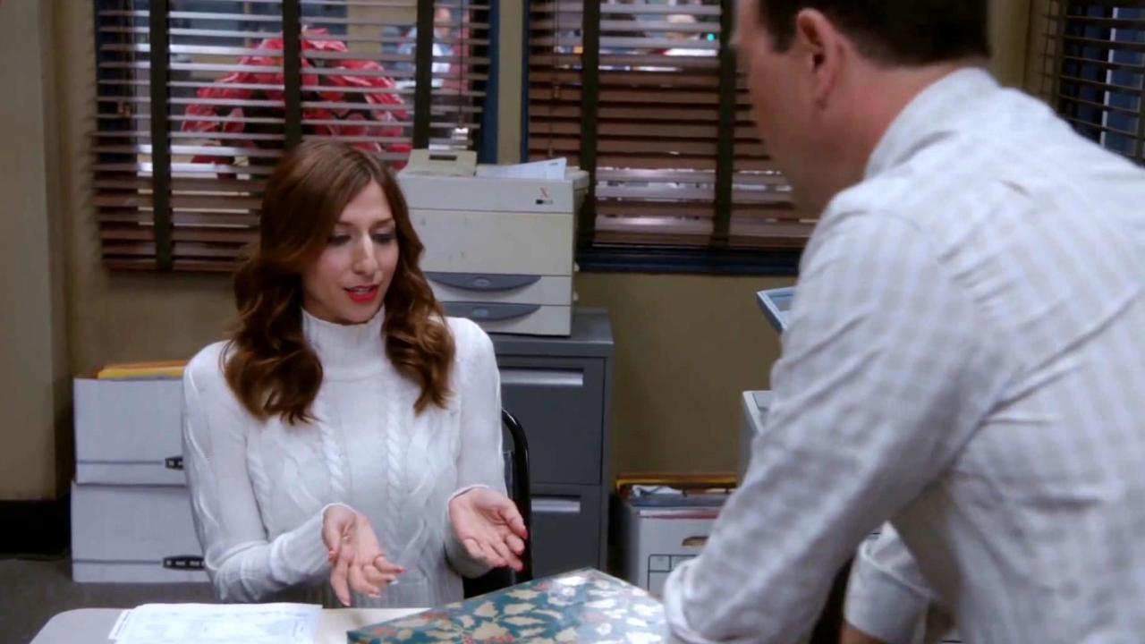 Brooklyn Nine-Nine: Gina And Boyle's Parents Reach Old People's Third Base