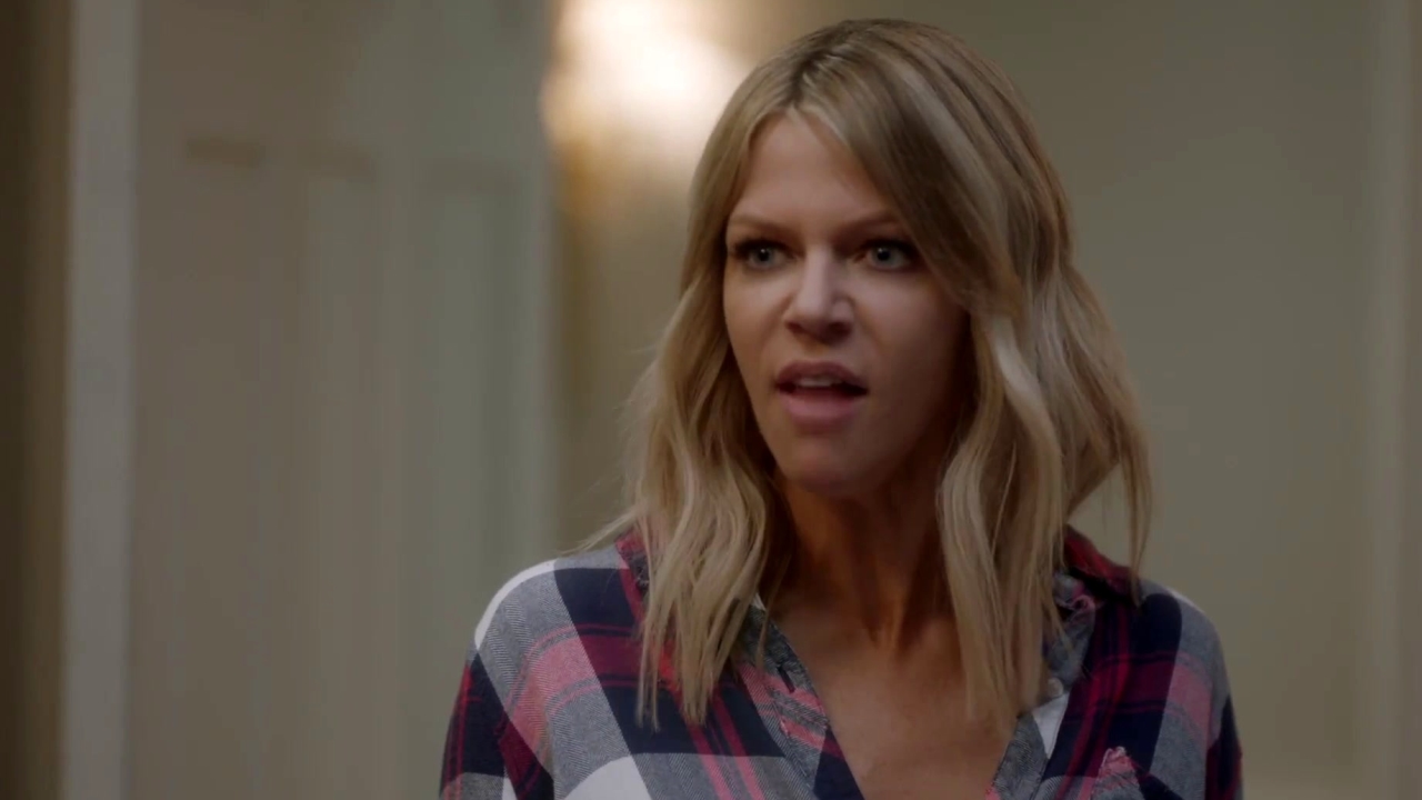 The Mick: Chip's Friend Is Using Him