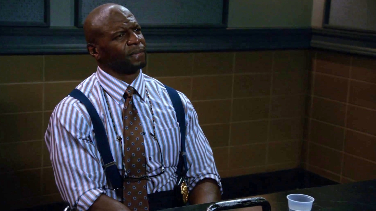 Brooklyn Nine-Nine: Gina And Amy Interrogate Terry