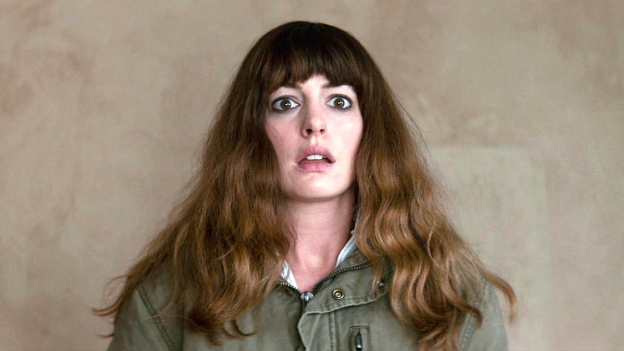 Colossal (Trailer 2)