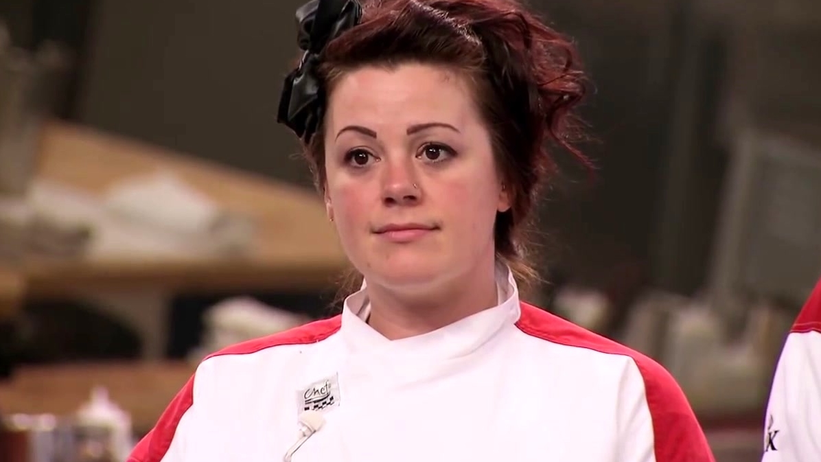 Hell's Kitchen: Gordon Has The Chefs Slide Into A Ball Pit For Their Ingredients