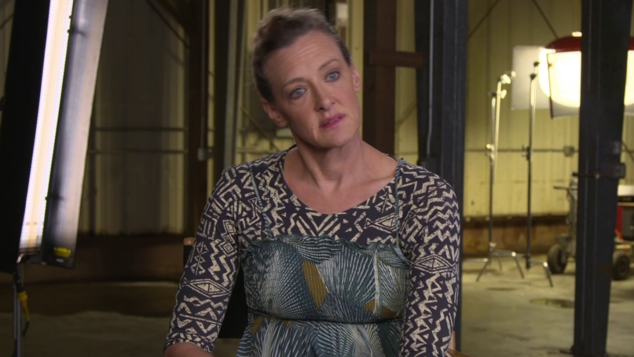 Snatched: Joan Cusack on why the character of Barb cannot speak (International)