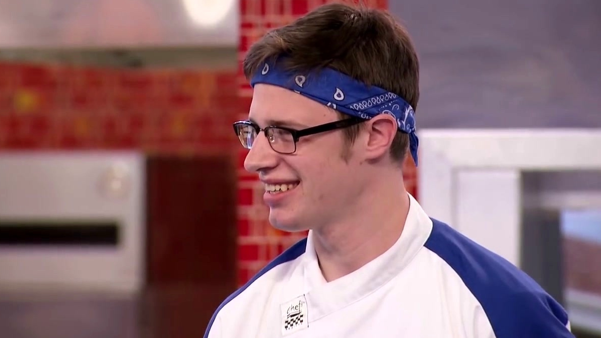 Hell's Kitchen: Paulie And Johnny Race To Match The Proteins In The Dish