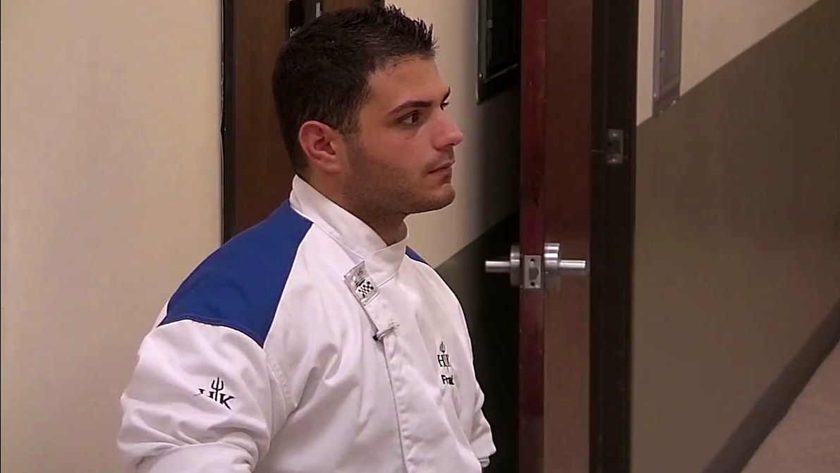 Hell's Kitchen: Frank Explodes At Elimination