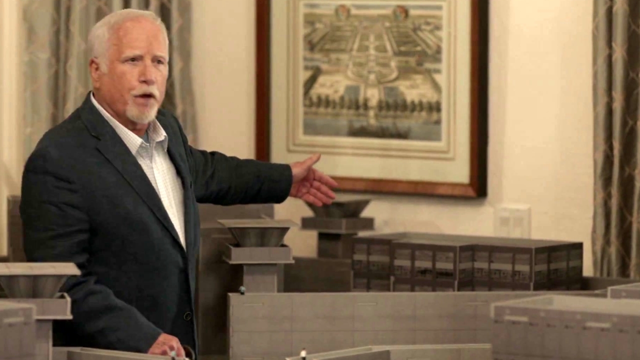 Shots Fired: Character Profile: Richard Dreyfuss As Arlen Cox