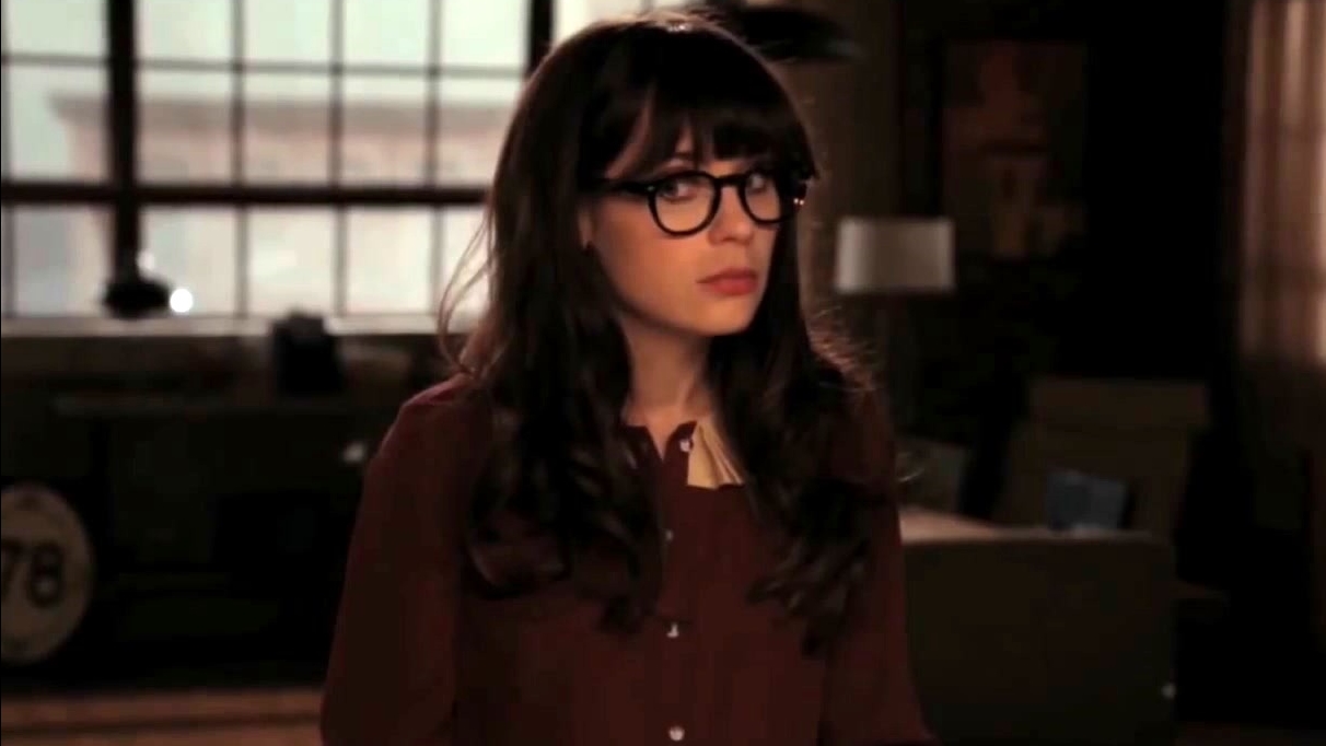 New Girl: Winston Accidentally Pokes Cece