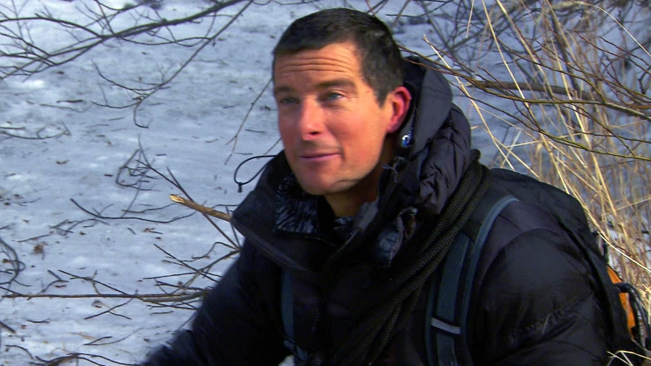 Running Wild With Bear Grylls: They Dig Up A Raccoon For Dinner