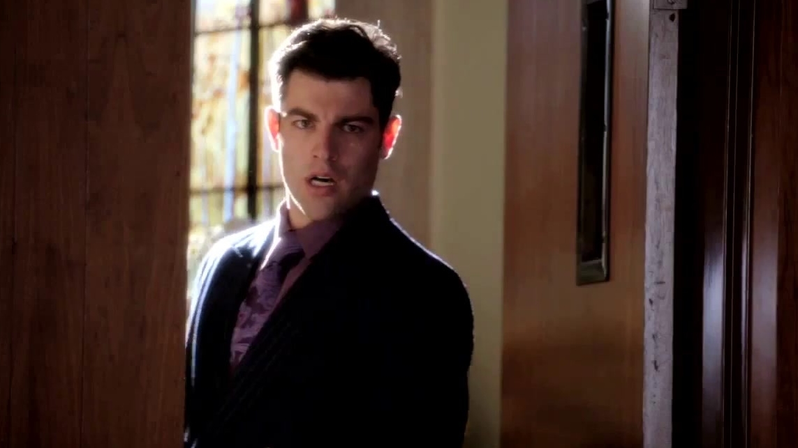 New Girl: Schmidt Fights Over An Open Casket
