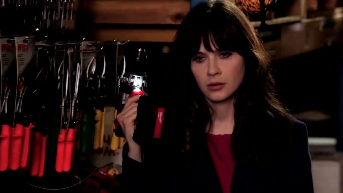 New Girl: Nick Yanks That Chain