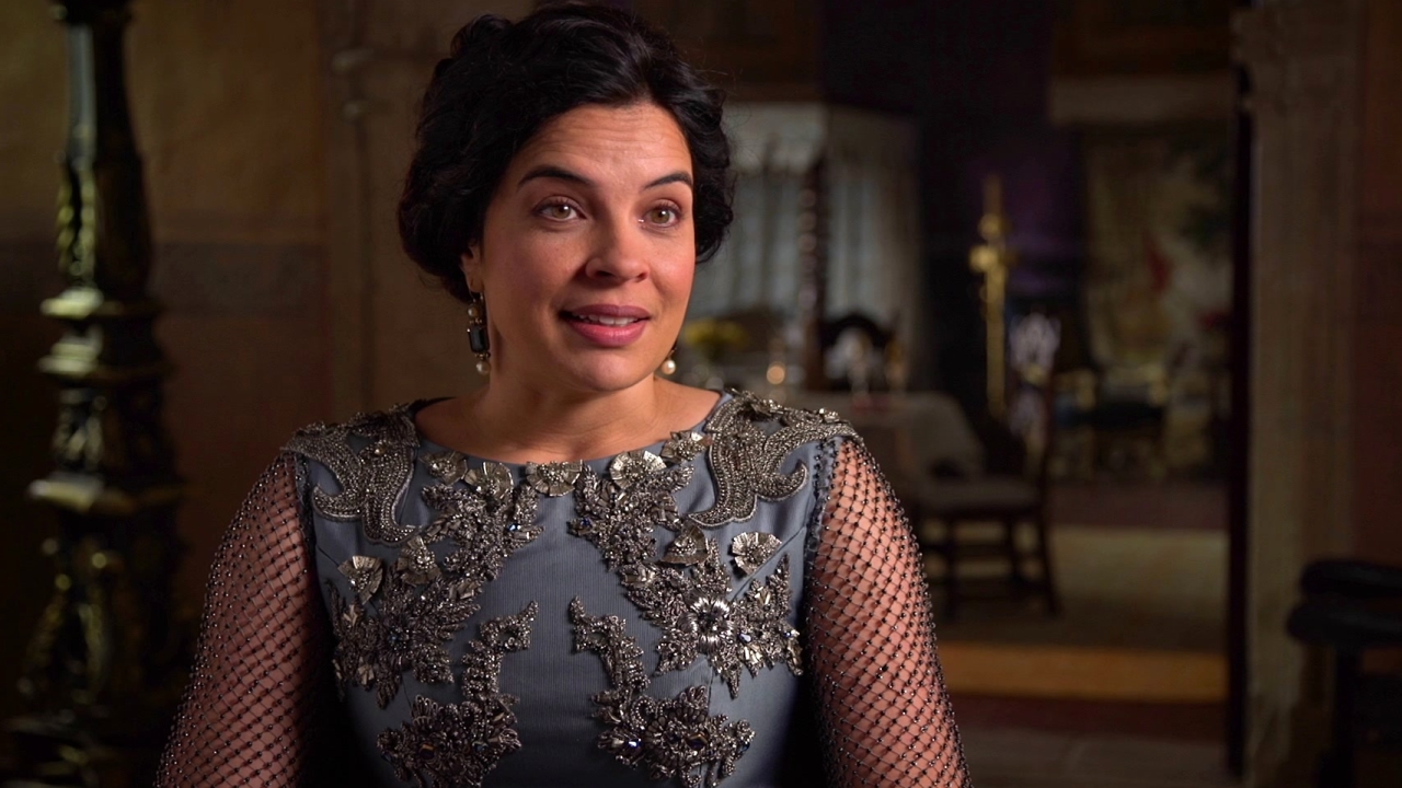 Still Star-Crossed: Zuleikha Robinson On Her Character's Relationship With Juliet