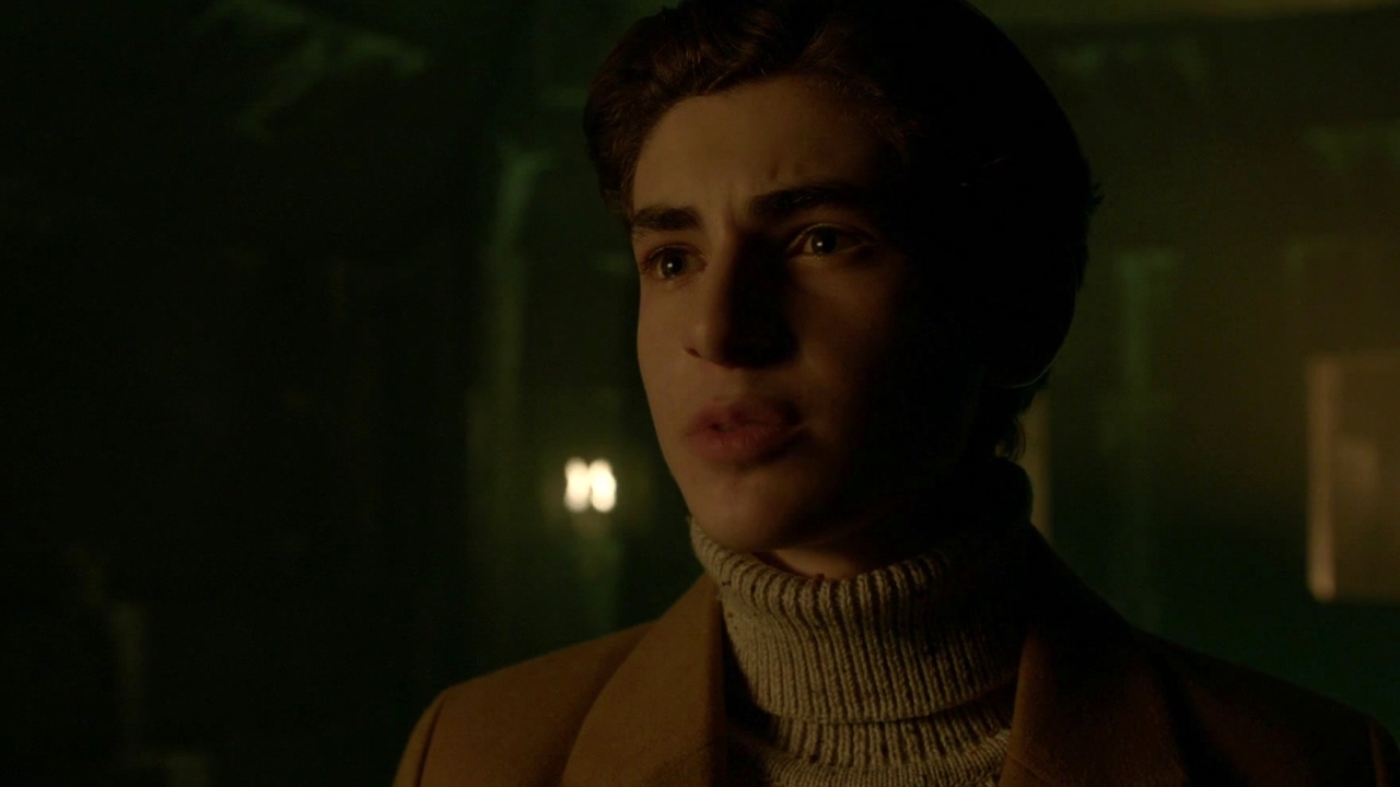 Gotham: Bruce Finds The Demon's Head