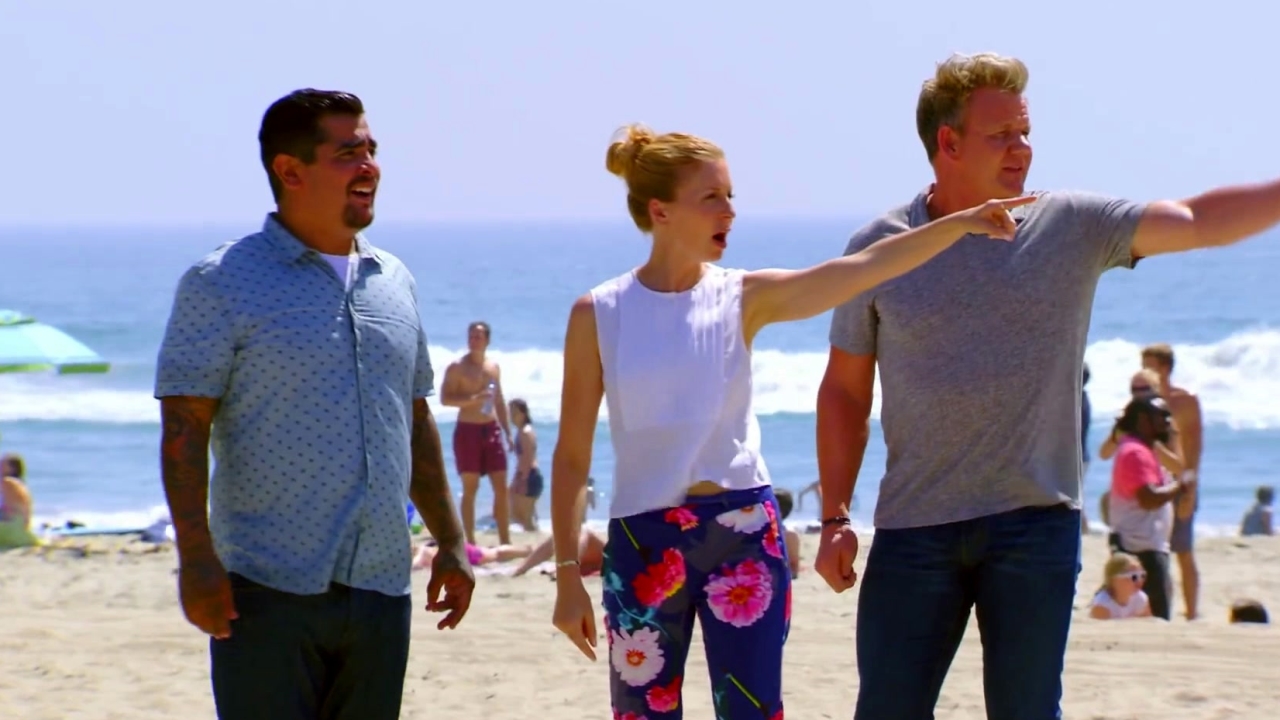 Masterchef: The Life Guards Arrive From The Sea And The Land